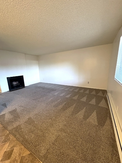 700 Crater Lake Ave., #40
