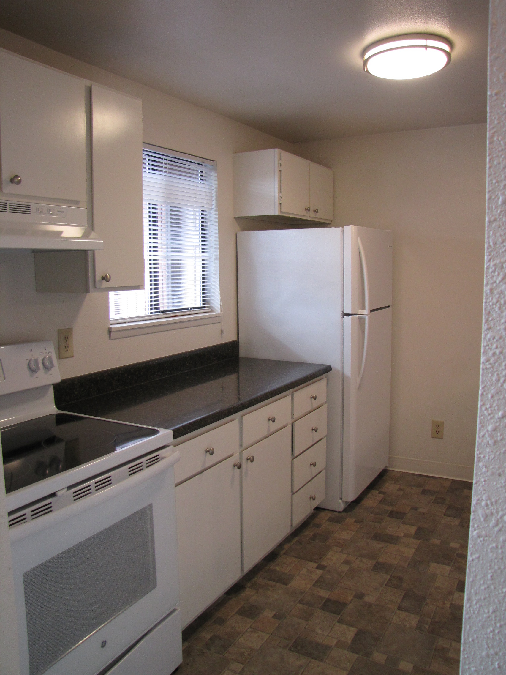 2300 East Barnett Rd., #32